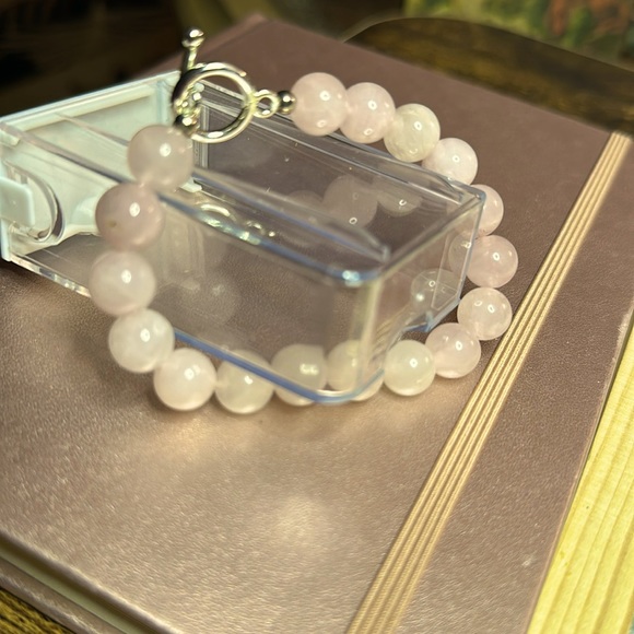 Jewelry - Rose quartz bracelet
